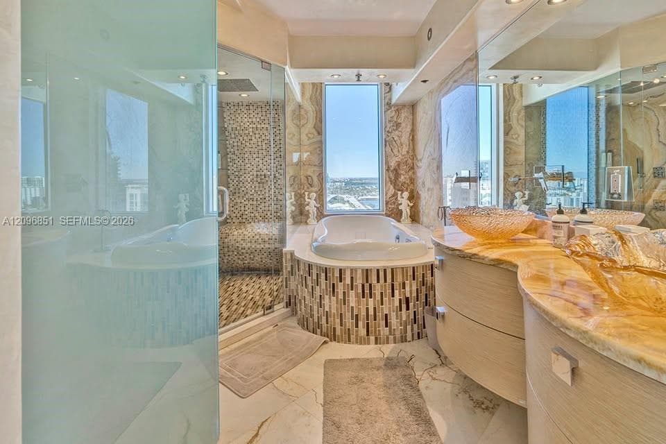 La Perla · #2508 in Sunny Isles Beach - Photo 12