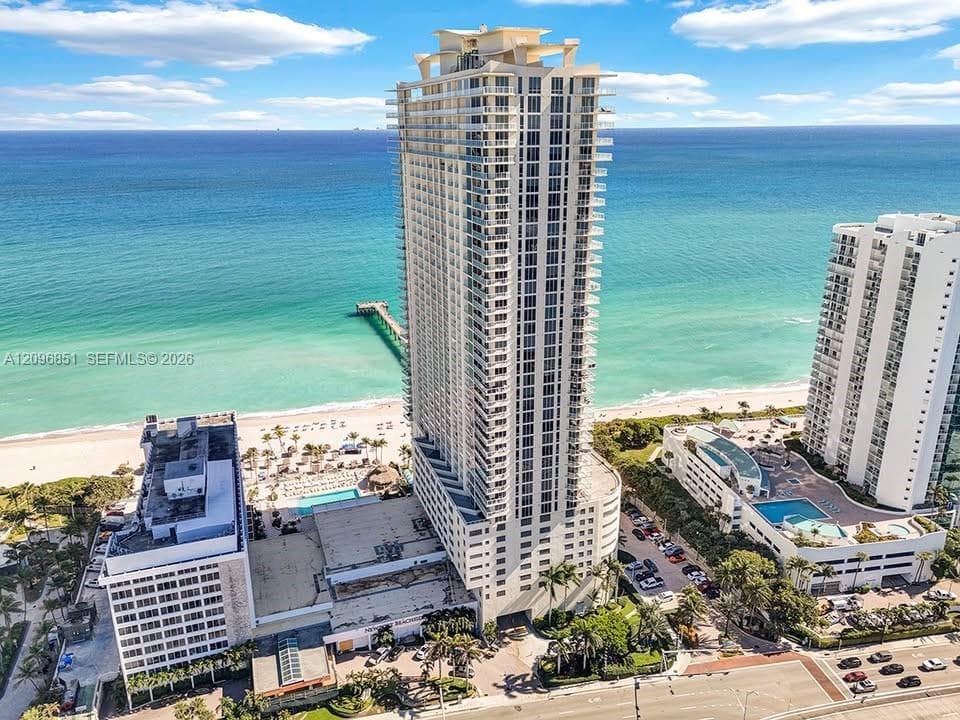 La Perla · #2508 in Sunny Isles Beach - Photo 26