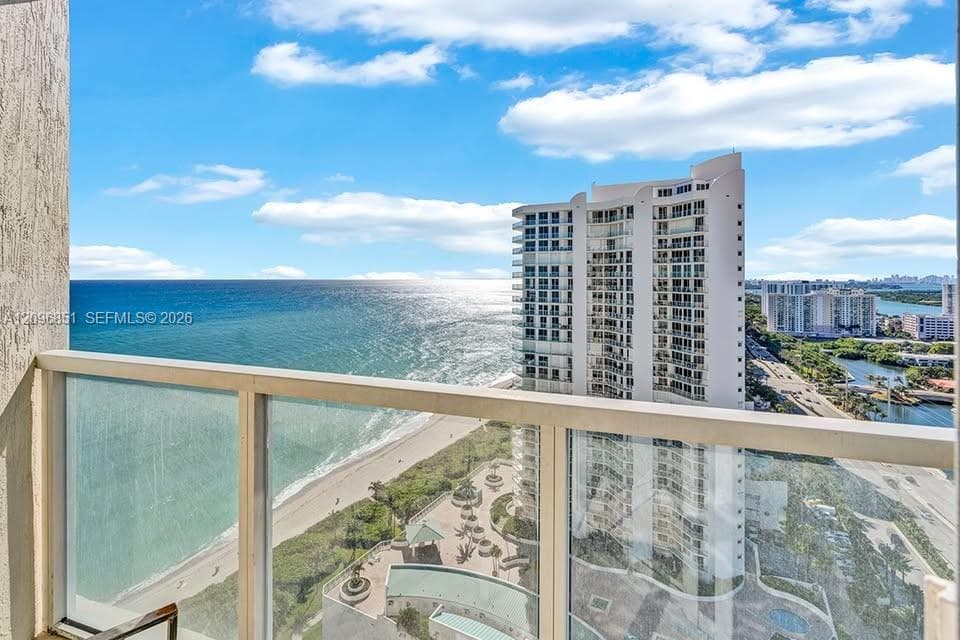 La Perla · #2508 in Sunny Isles Beach - Photo 22