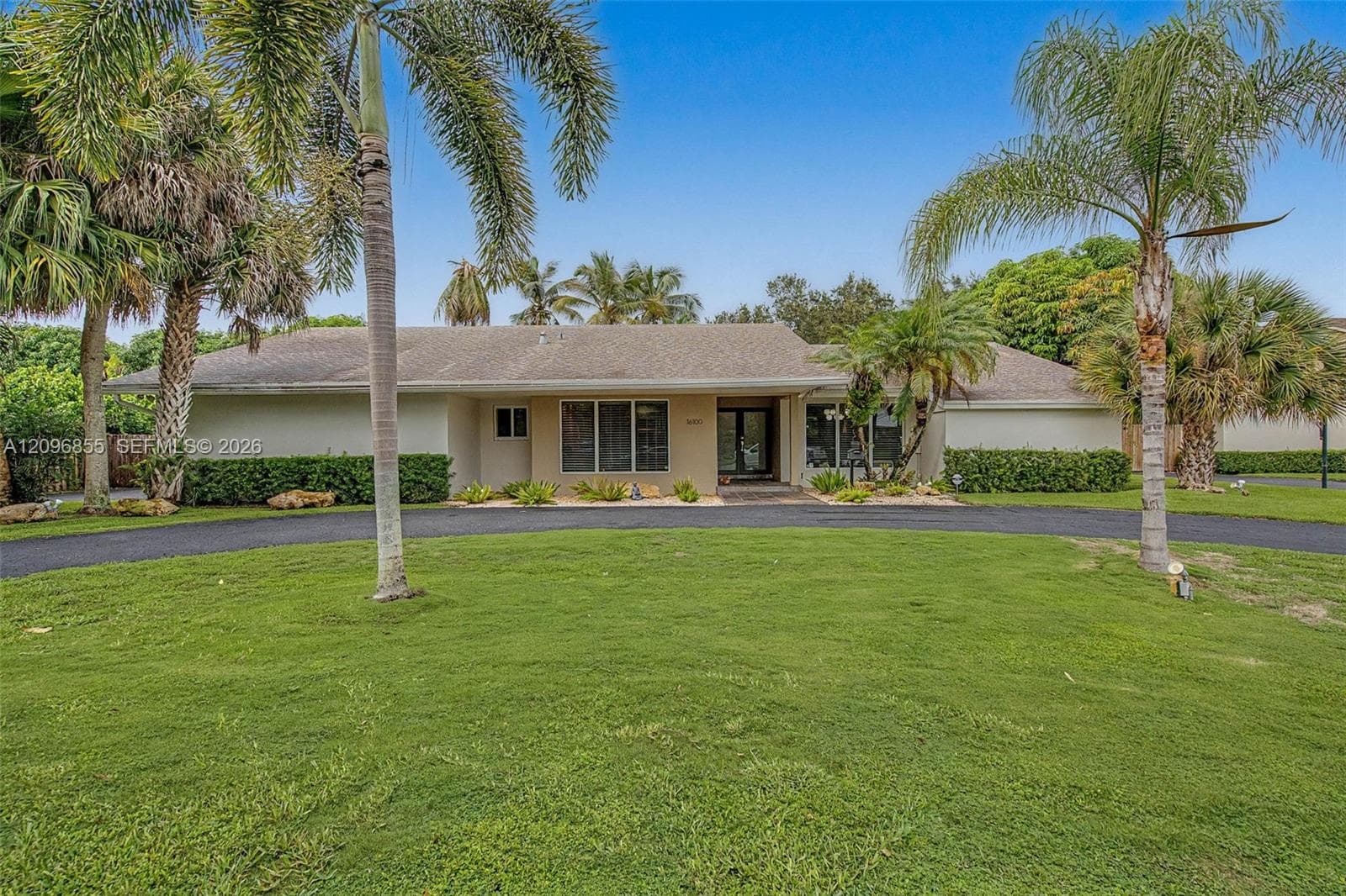 16100 SW 81st Ave photo 2