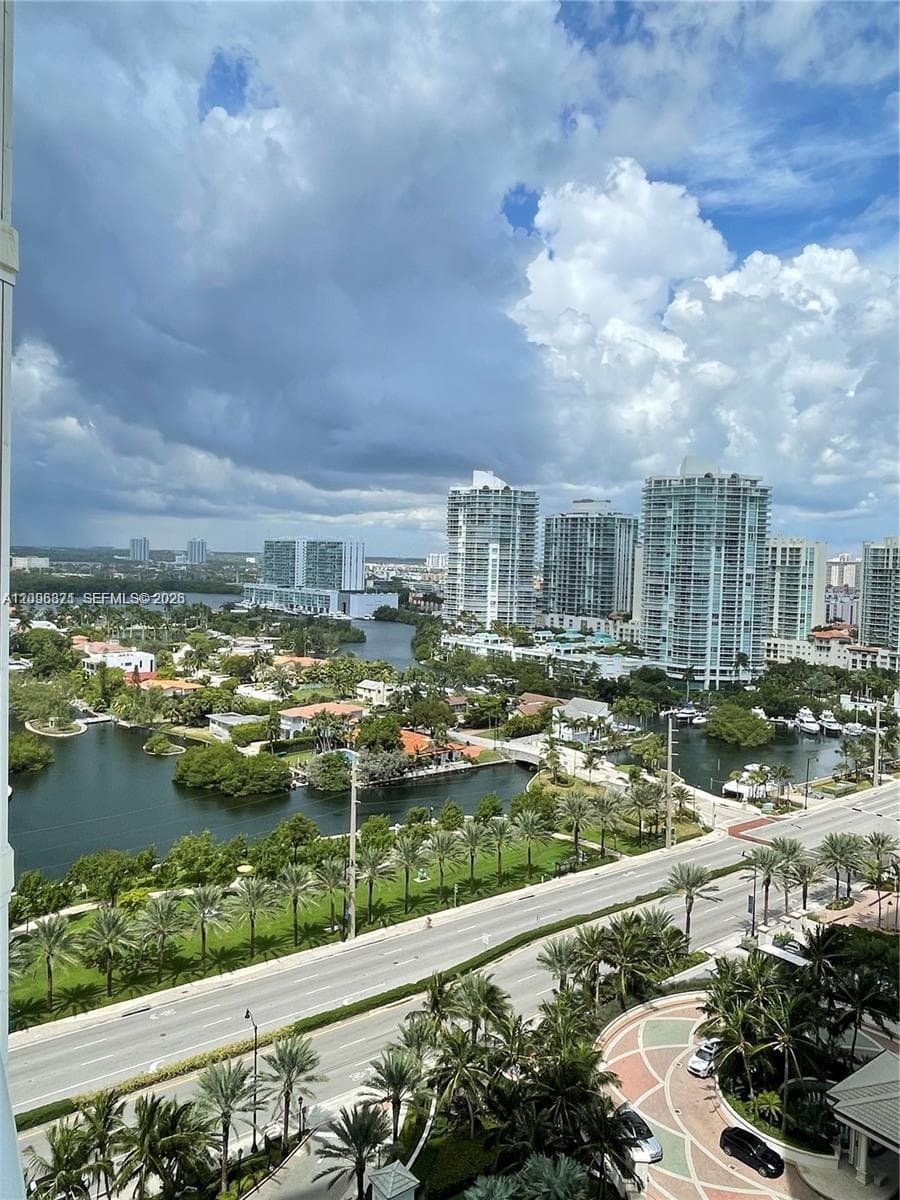 Turnberry Ocean Colony · #1701 in Sunny Isles Beach - Photo 27