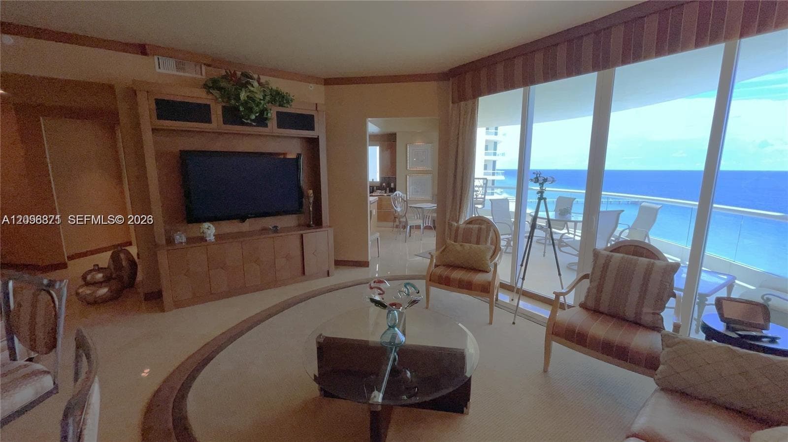 Turnberry Ocean Colony · #1701 in Sunny Isles Beach - Photo 2