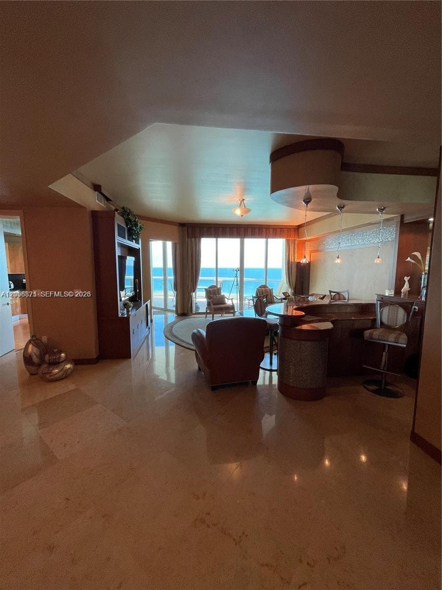 Turnberry Ocean Colony · #1701 in Sunny Isles Beach - Photo 3