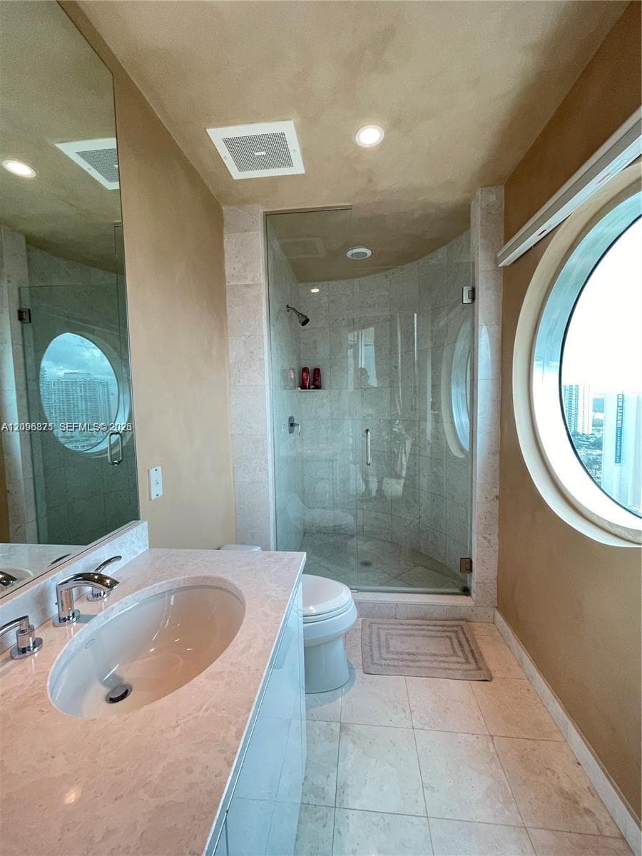 Turnberry Ocean Colony · #1701 in Sunny Isles Beach - Photo 36