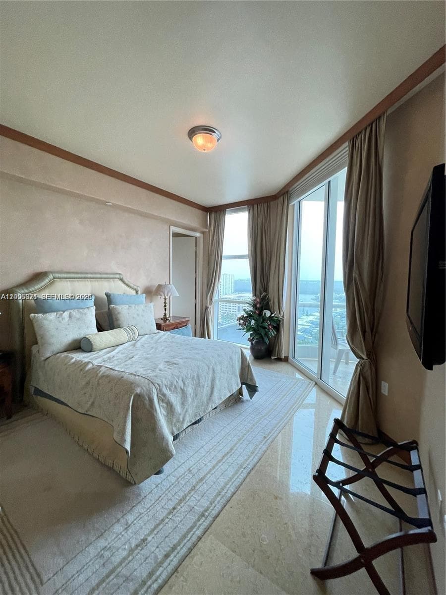 Turnberry Ocean Colony · #1701 in Sunny Isles Beach - Photo 34