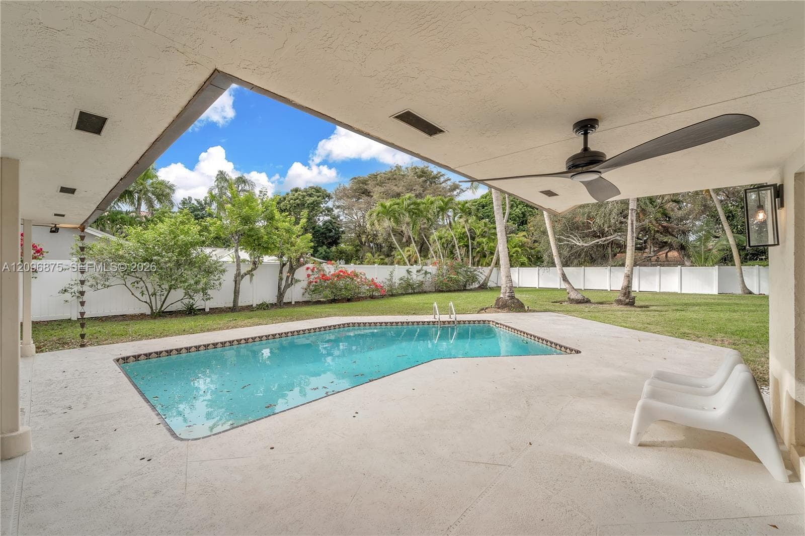 10330 SW 58th Ct photo 2