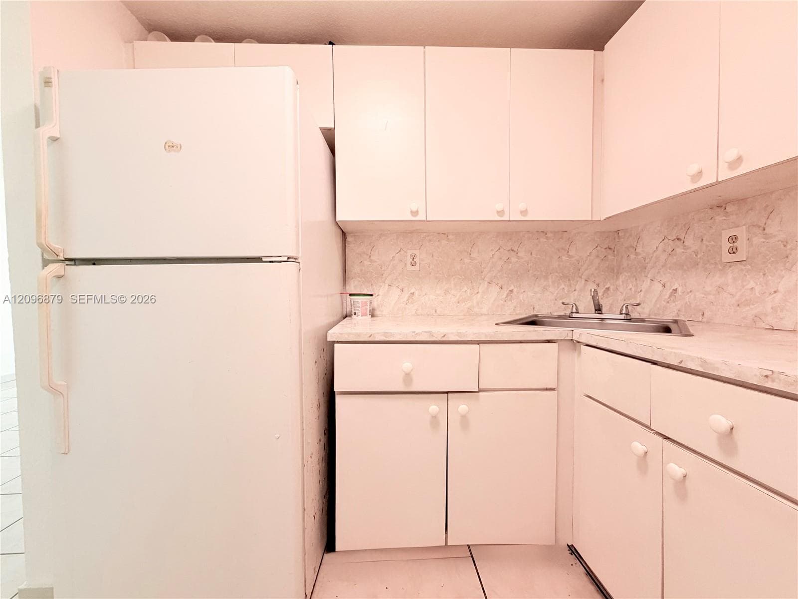 LAS ESTRELLAS CONDO · #320 in Hialeah - Photo 2