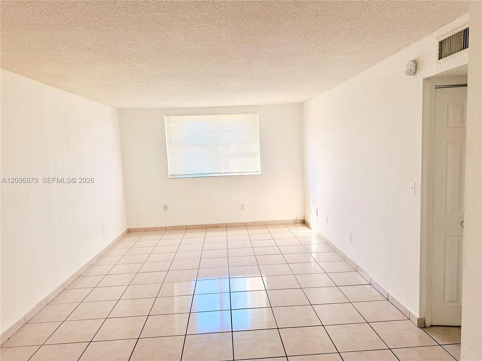 LAS ESTRELLAS CONDO · #320 in Hialeah - Photo 12
