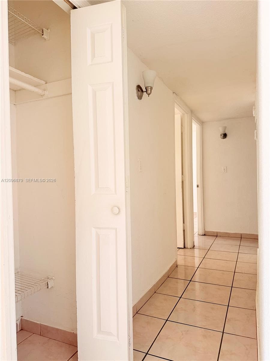 LAS ESTRELLAS CONDO · #320 in Hialeah - Photo 20