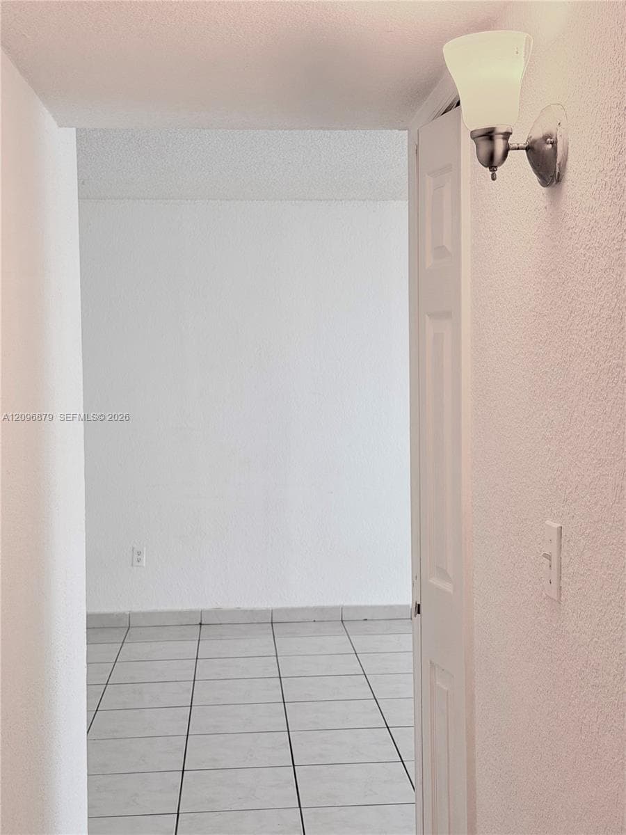 LAS ESTRELLAS CONDO · #320 in Hialeah - Photo 14