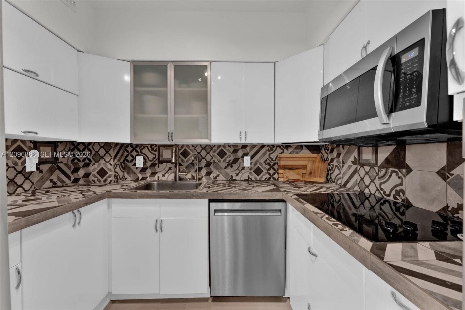 PARKVIEW POINT CONDO · #14B in Miami Beach - Photo 11