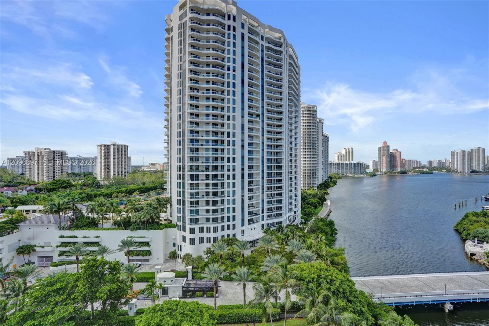 2000 Williams Island · #1205 in Aventura - Photo 4