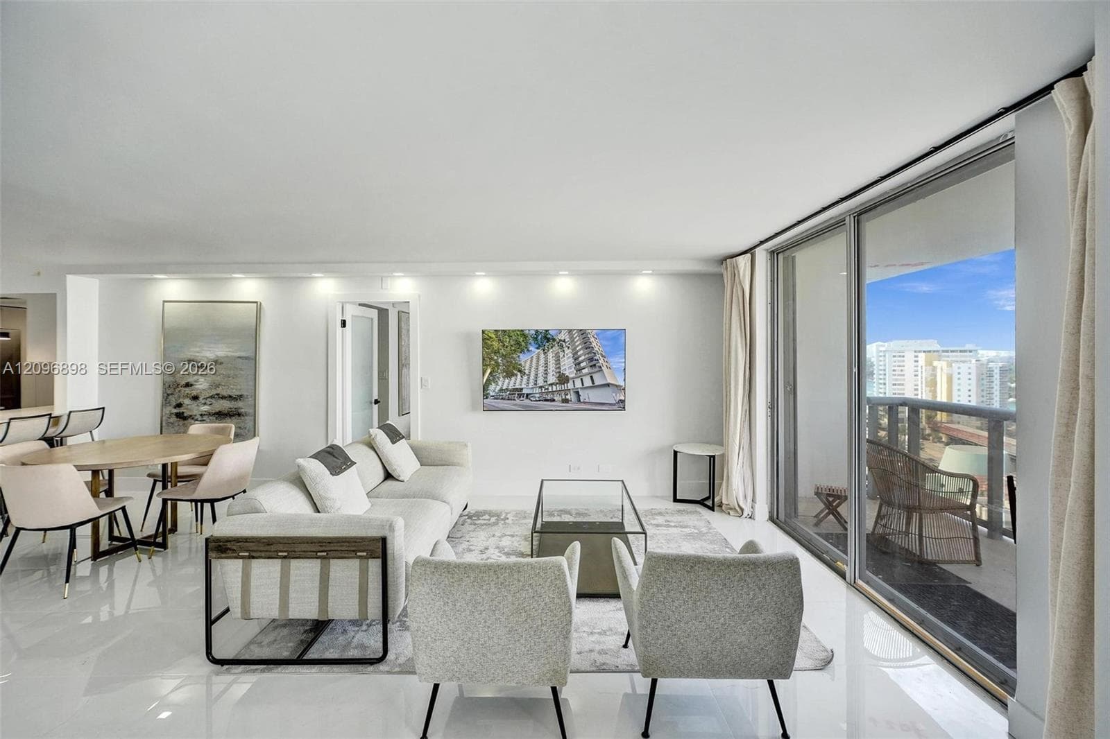 Maison Grande · #1736 in Miami Beach - Photo 17