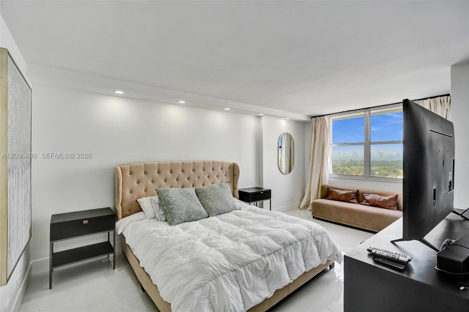 Maison Grande · #1736 in Miami Beach - Photo 37