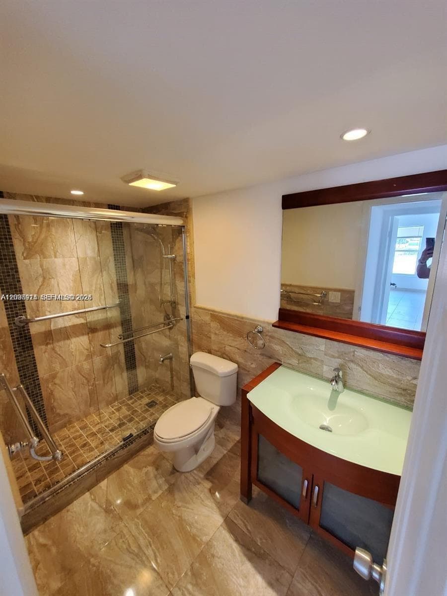 EL CID CONDO · #101 in Miami - Photo 6