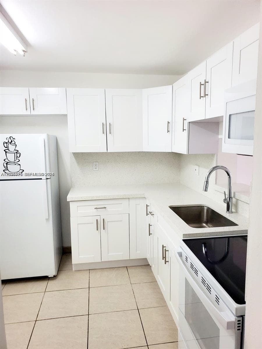 EL CID CONDO · #101 in Miami - Photo 3