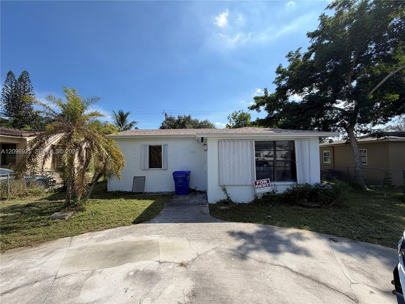 2542 Taft St photo 26