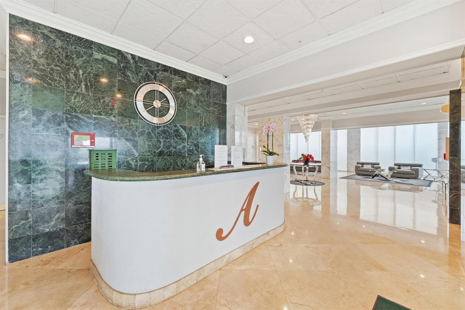 36_singer island + aquarius - lobby 01