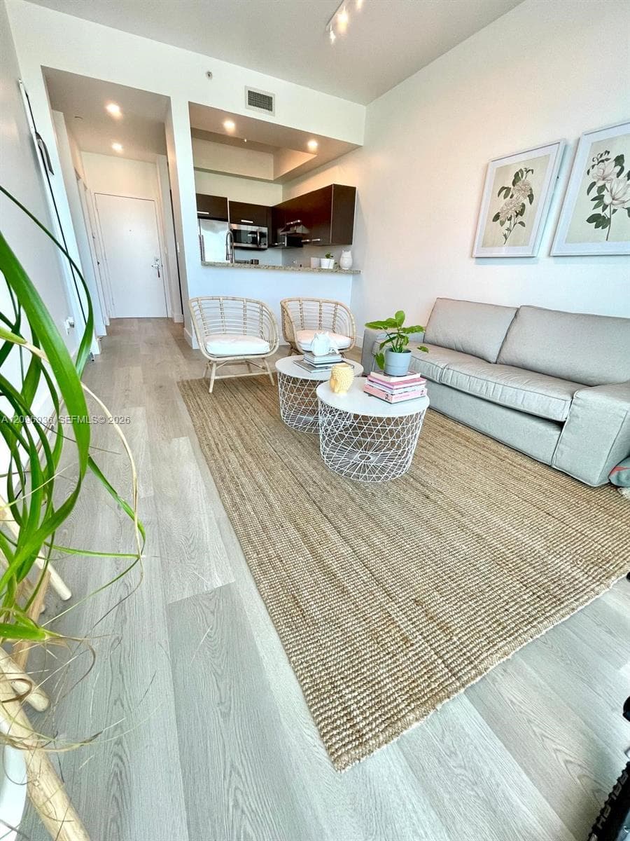 Nordica · #903 in Miami - Photo 22