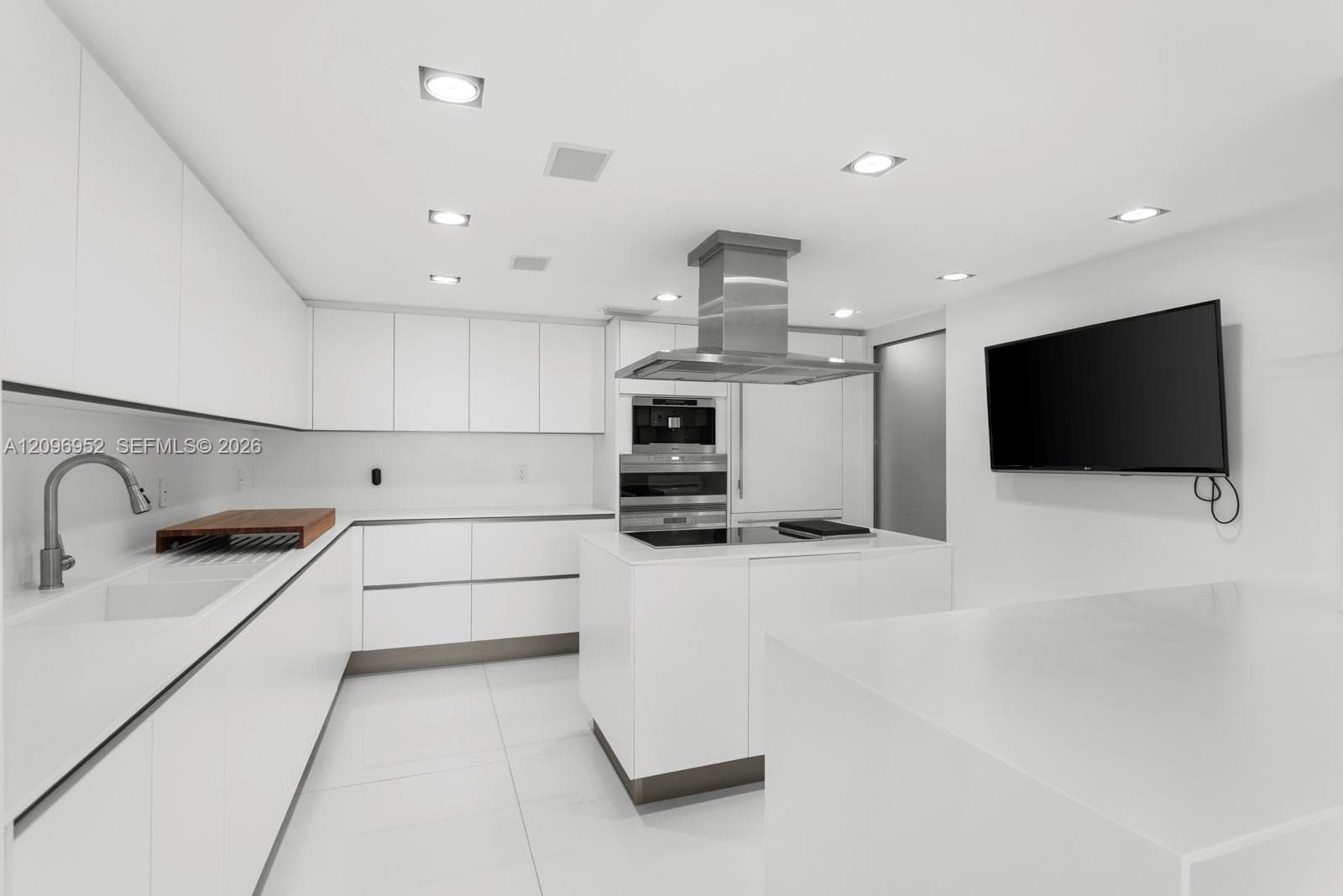Bal Harbour 101 · #1210 in Bal Harbour - Photo 12