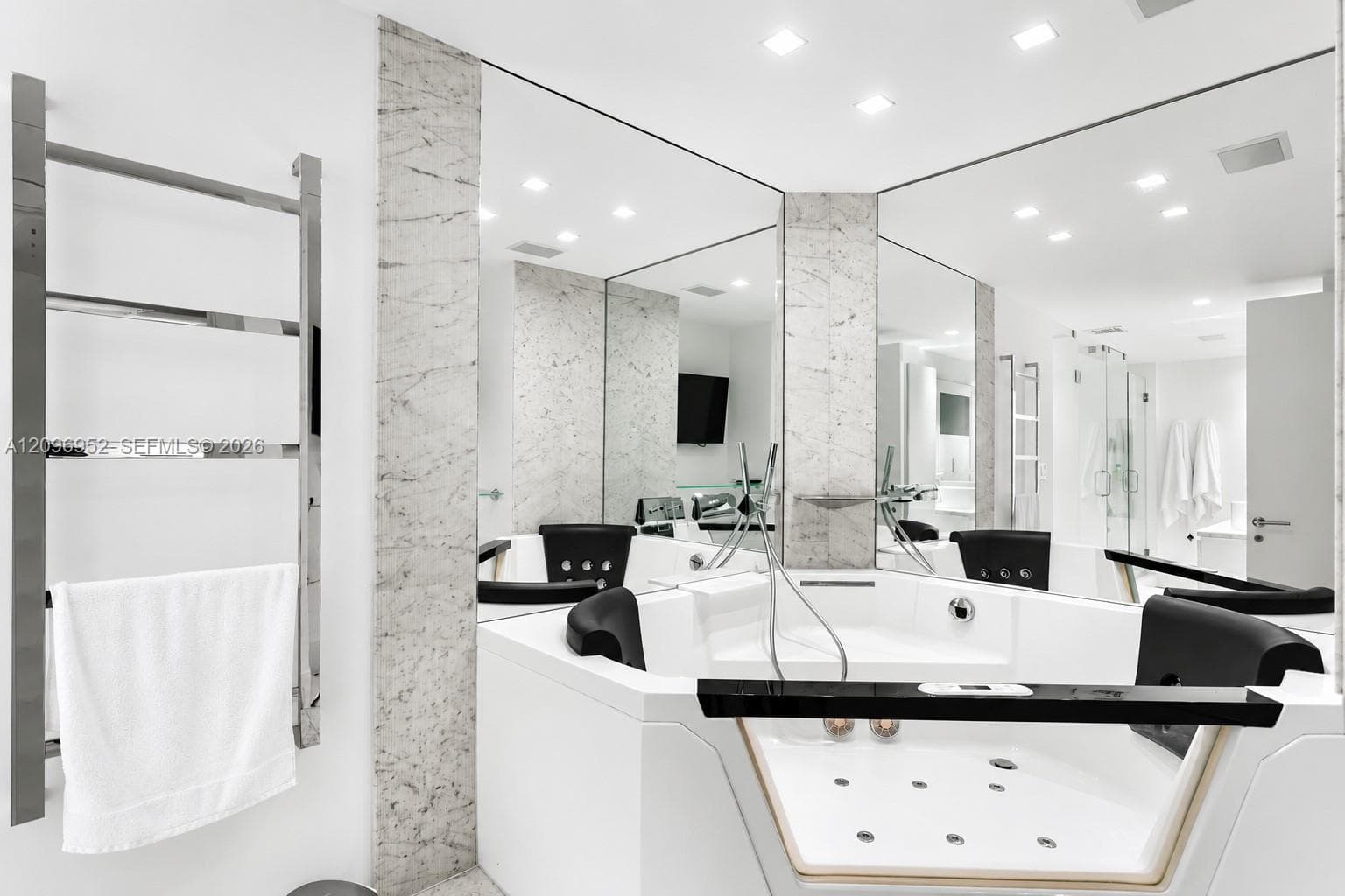 Bal Harbour 101 · #1210 in Bal Harbour - Photo 32