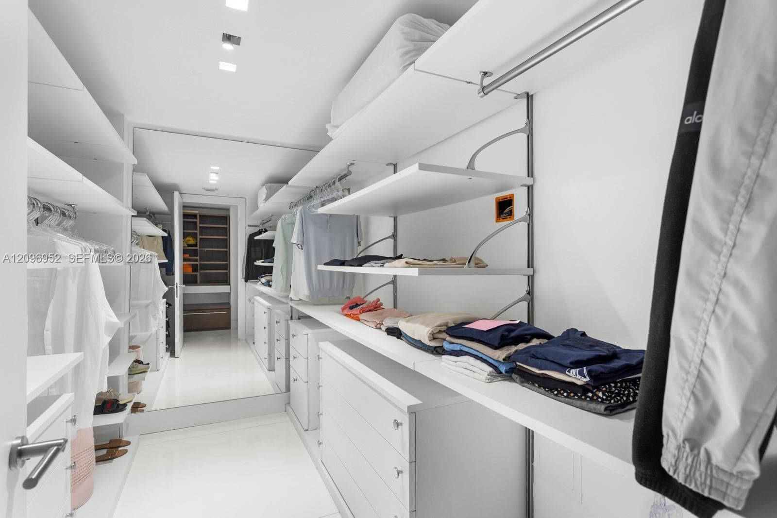 Bal Harbour 101 · #1210 in Bal Harbour - Photo 33