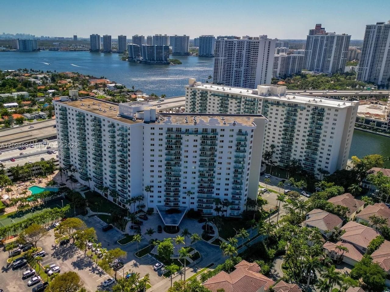 OCEANVIEW BUILDING B COND · #510 in Sunny Isles Beach - Photo 2