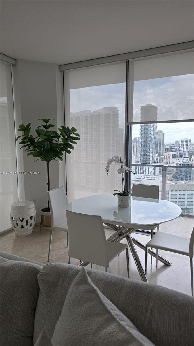 Reach Brickell City Centre · #2412 in Miami - Photo 17