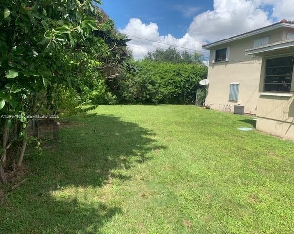 1800 SW 83rd Ave photo 6