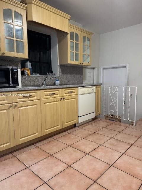 1800 SW 83rd Ave photo 11