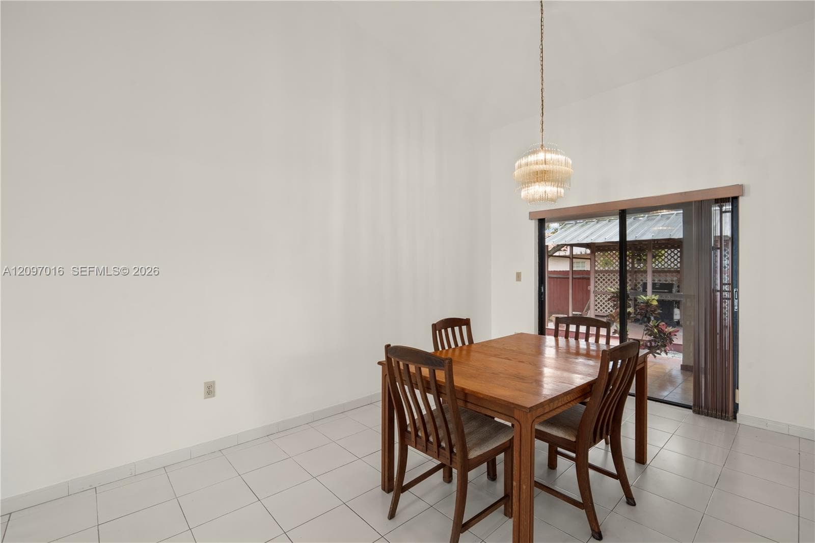 10980 SW 38th St photo 9