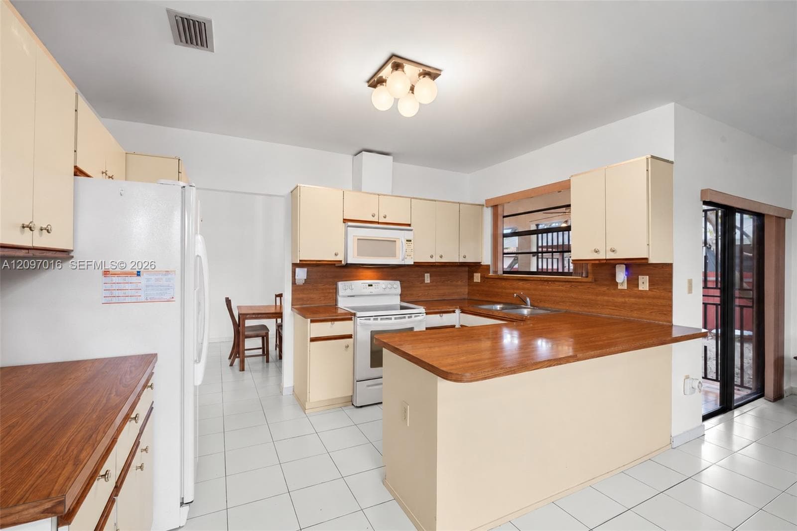 10980 SW 38th St photo 11
