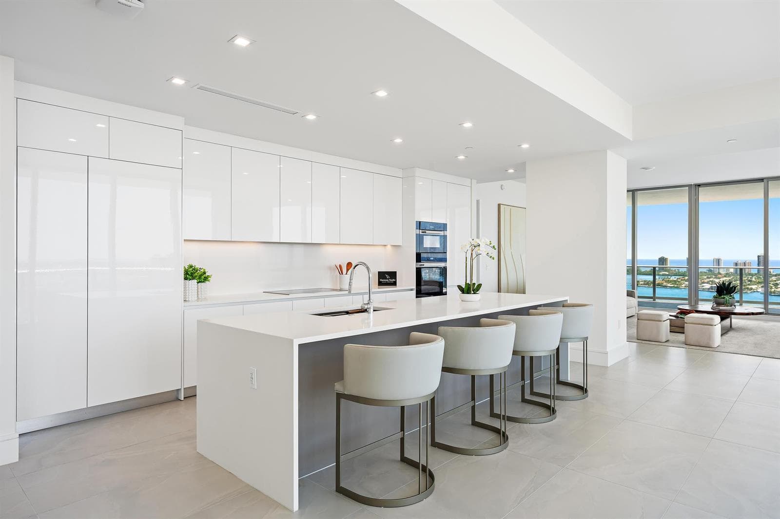 220 Lake Shore Dr unit 2212-19