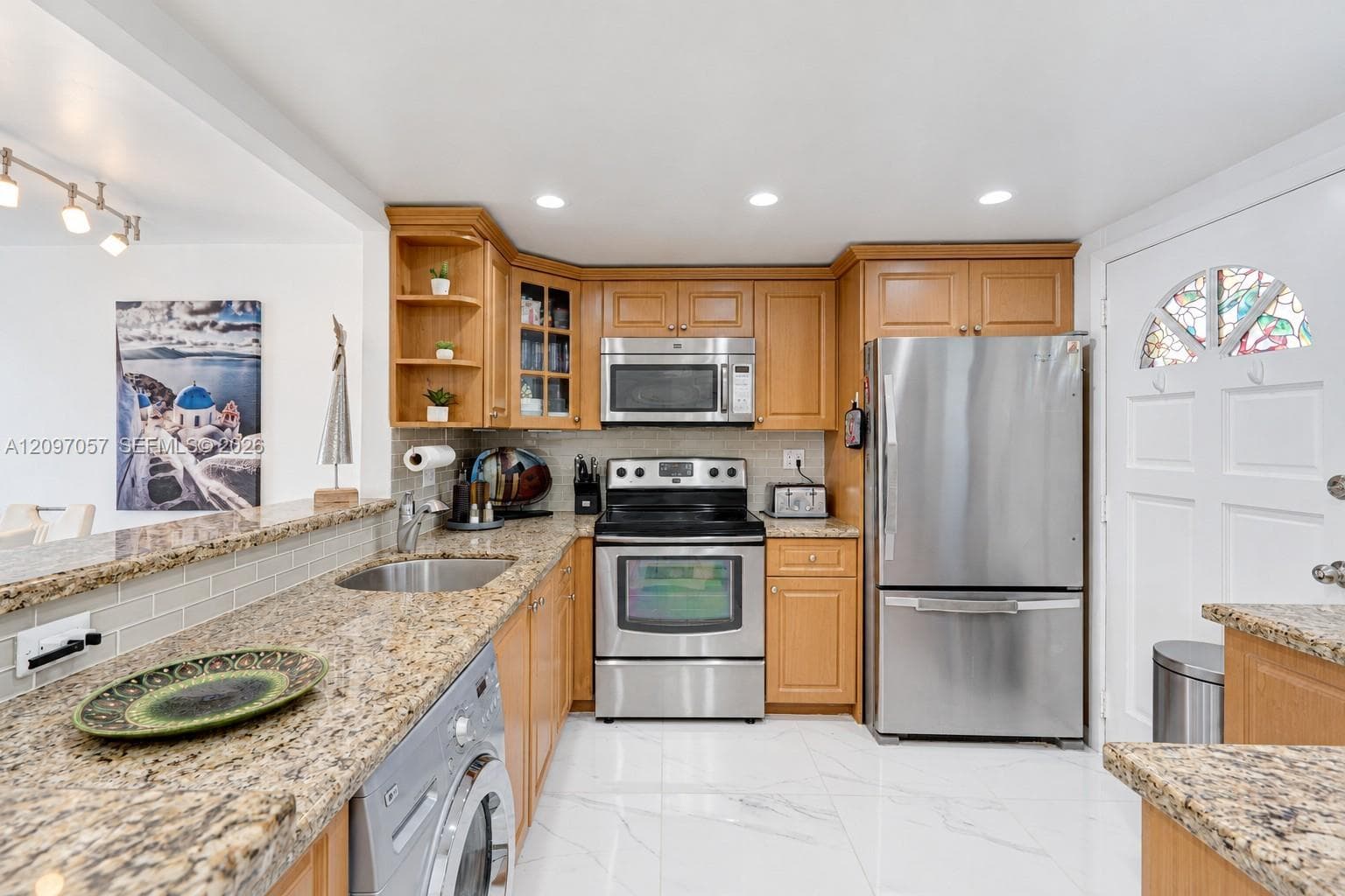 EDEN ISLES CONDO NO 5 · #303 in North Miami Beach - Photo 5