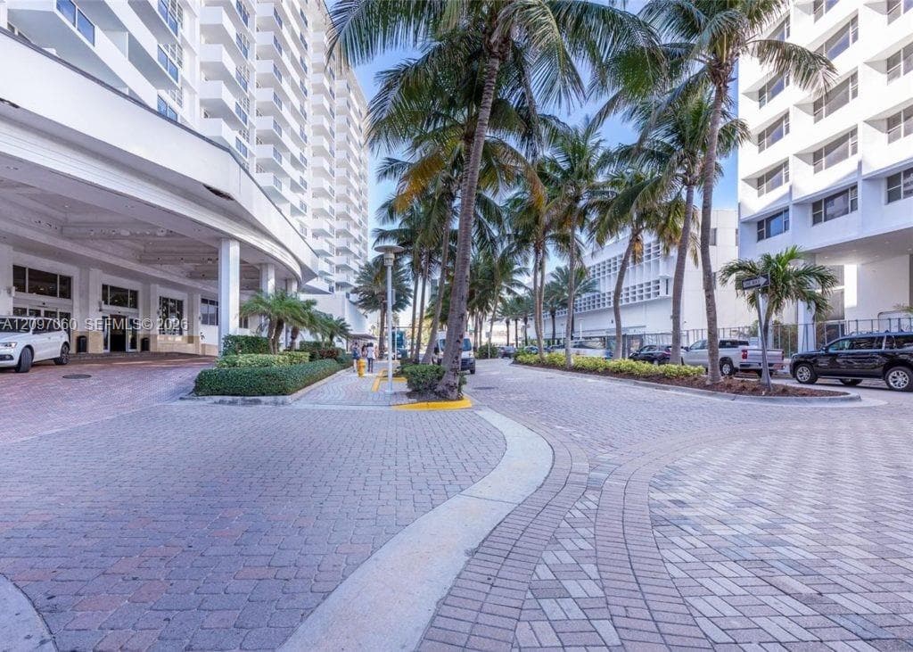 The Decoplage · #1537 in Miami Beach - Photo 7