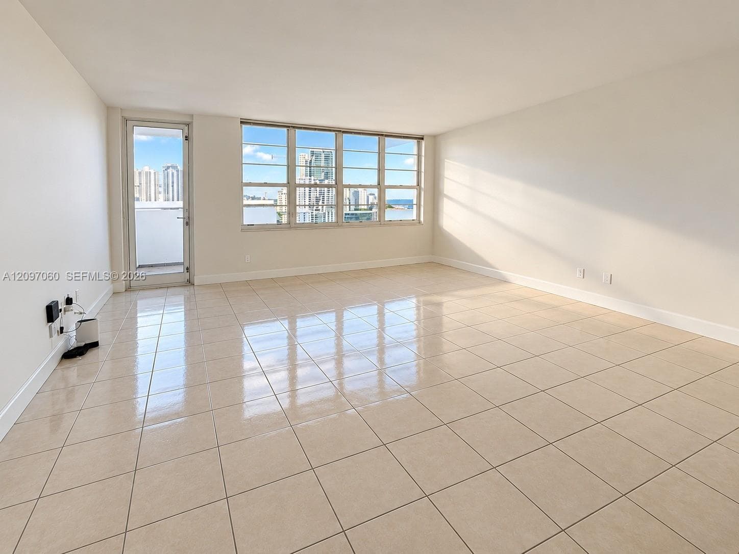 The Decoplage · #1537 in Miami Beach - Photo 4