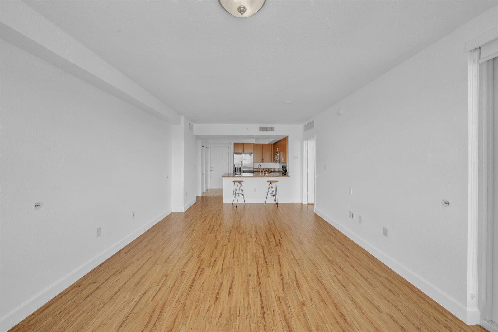 7 Living Area (4)