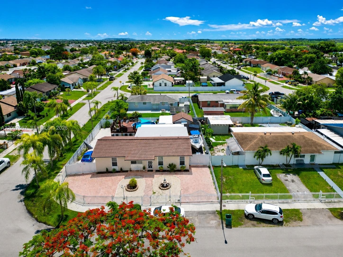25305 SW 124 CT photo 2
