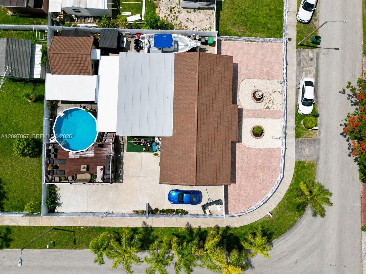 25305 SW 124 CT photo 3