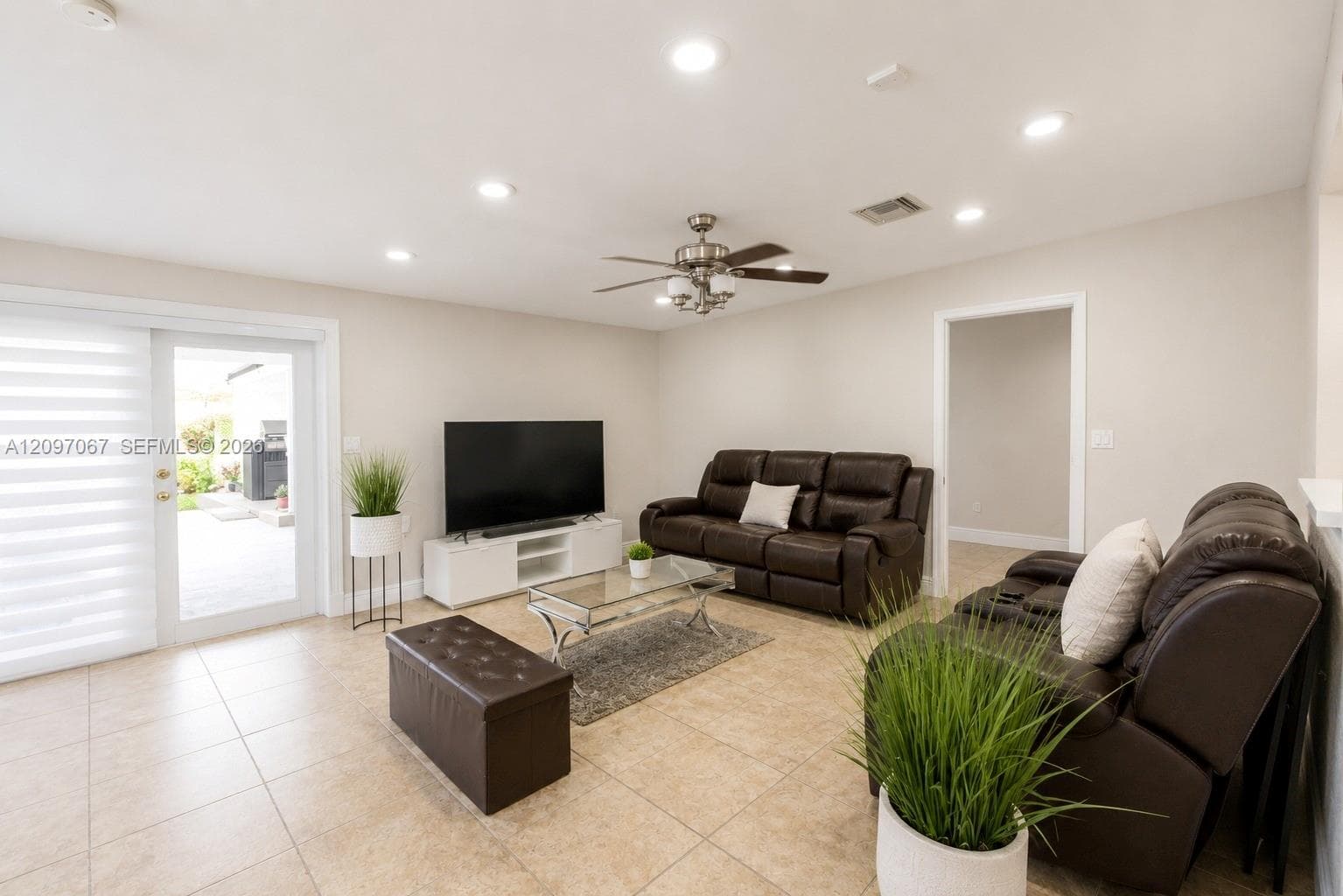 25305 SW 124 CT photo 9