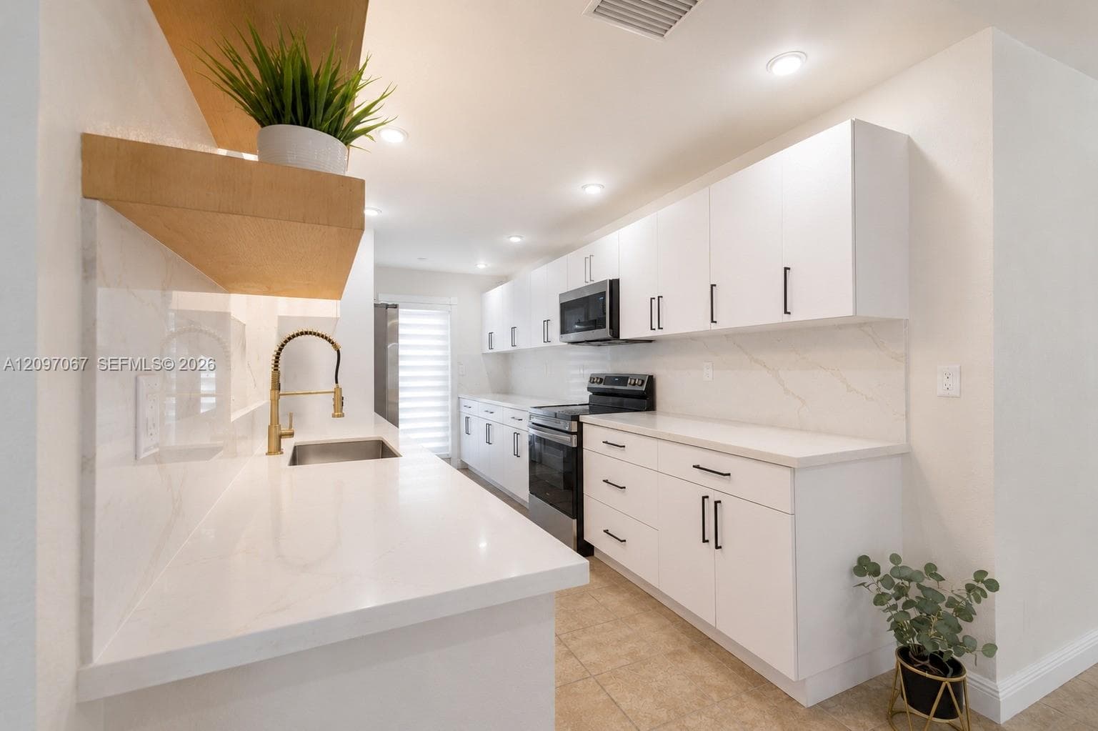 25305 SW 124 CT photo 11
