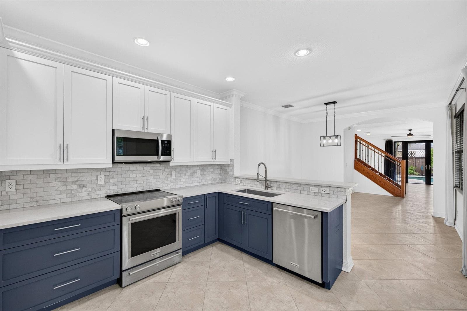 30-web-or-mls-a699A9370