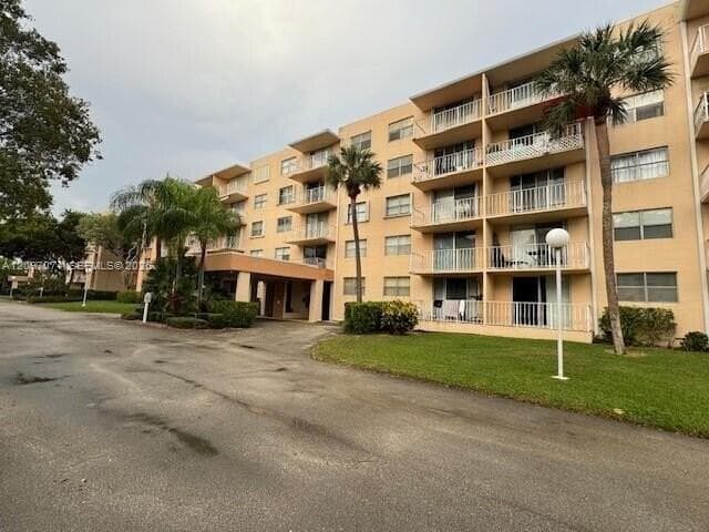 BREAKWATERS OF THE PALM B · #4L in West Palm Beach - Photo 2
