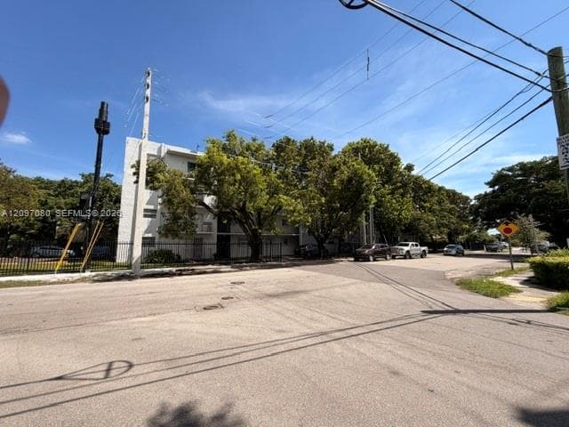 LA BAHIA CONDO · #203 in Miami - Photo 10