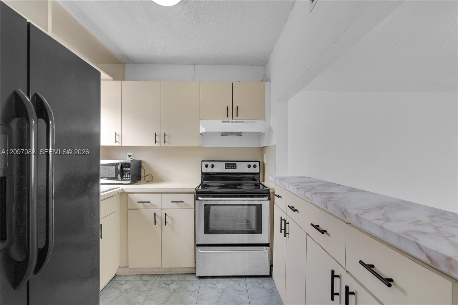 Alhambra IV Condo · #13 in Hialeah - Photo 7