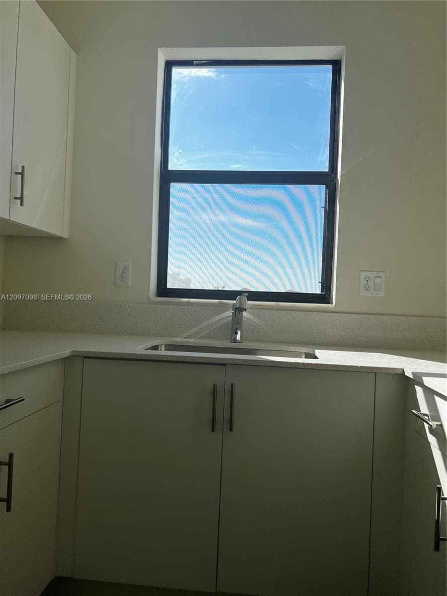 3236 W 114th Ter photo 16