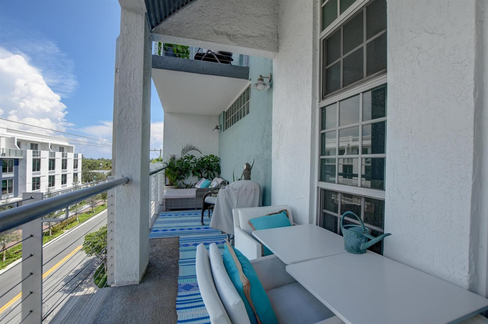 balcony long area