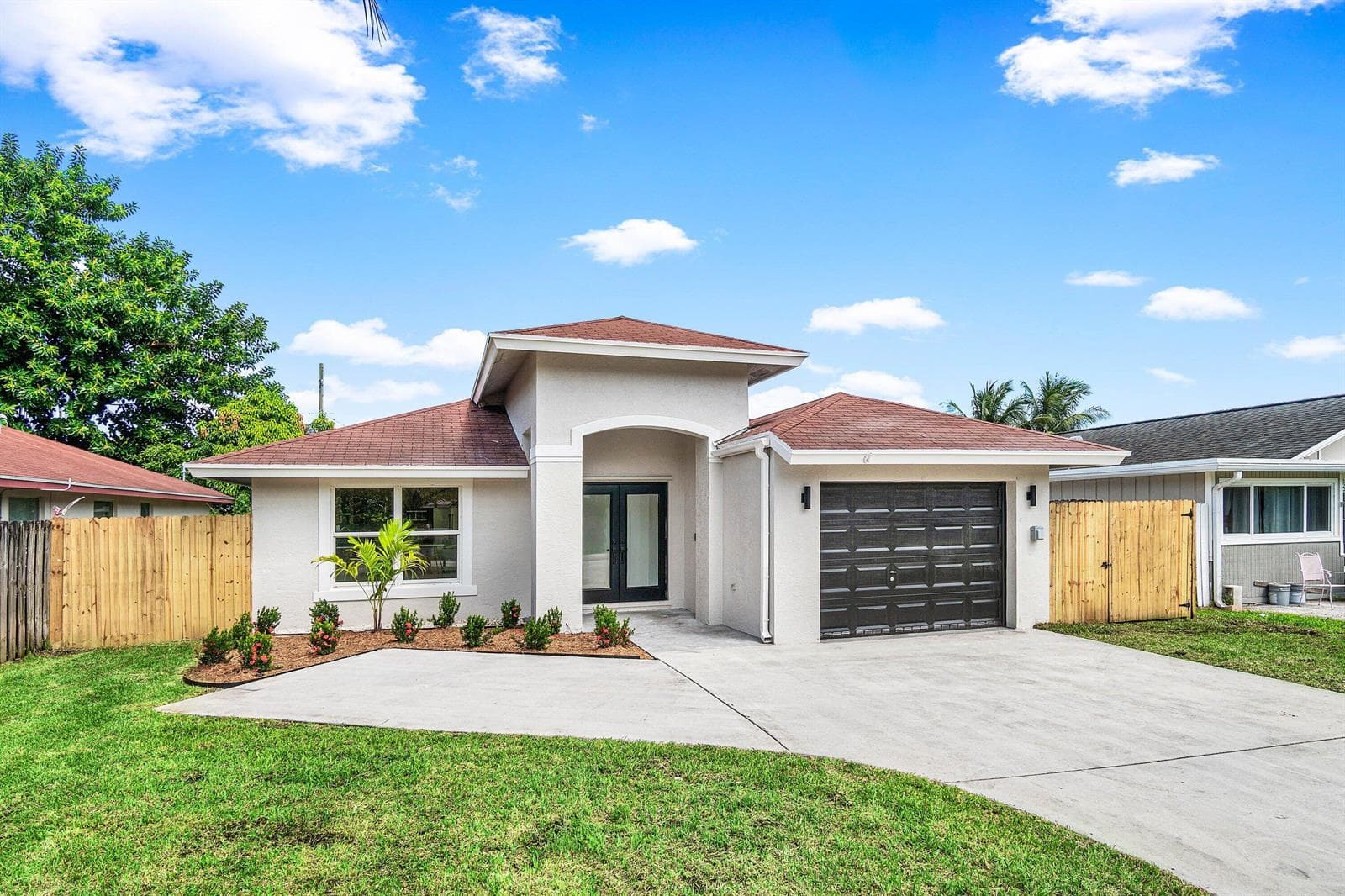005-4879LincolnRoad-DelrayBeach-FL-33445