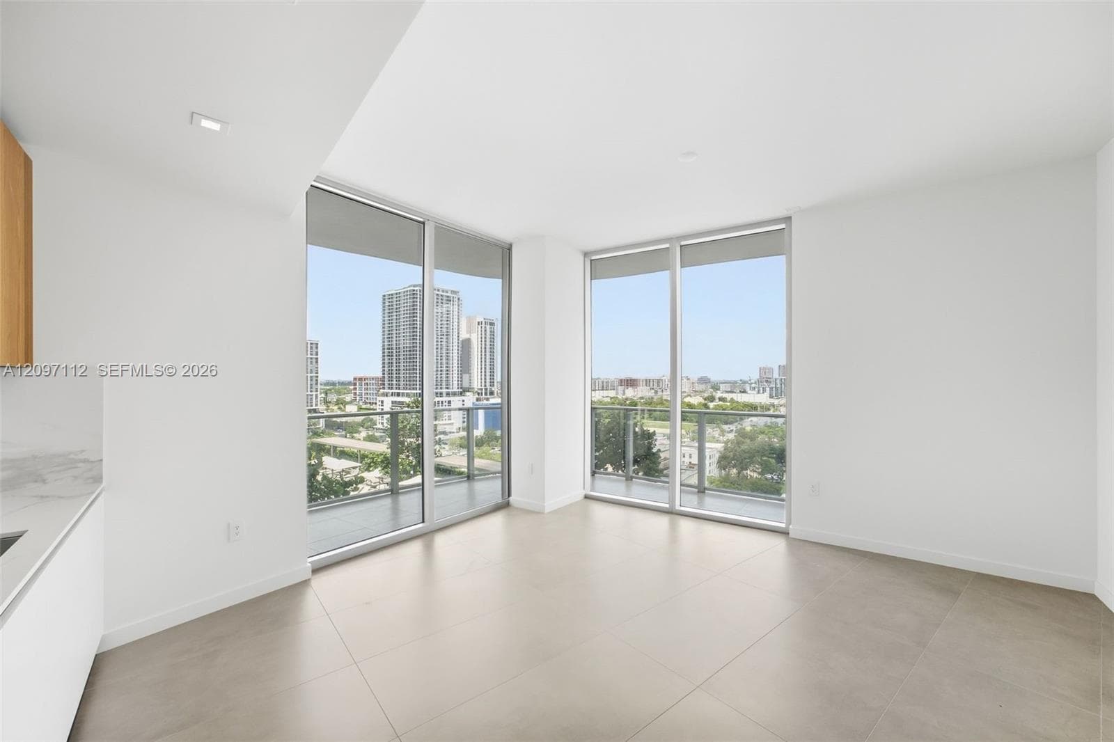 Casa Bella · #1407 in Miami - Photo 3