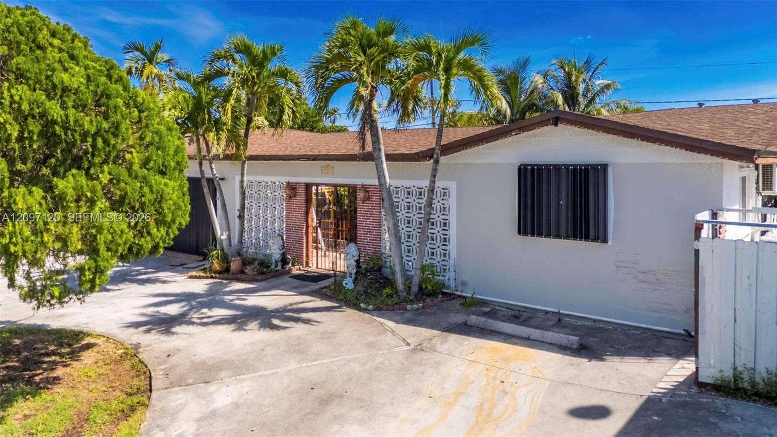 17731 SW 112th Ave photo 1